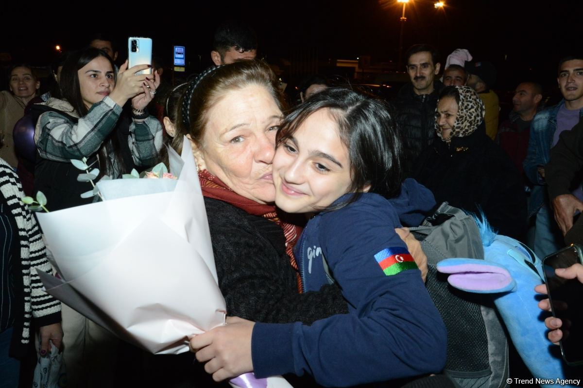 Азербайджанские гимнасты привезли в Баку медали чемпионата Европы (ФОТО)