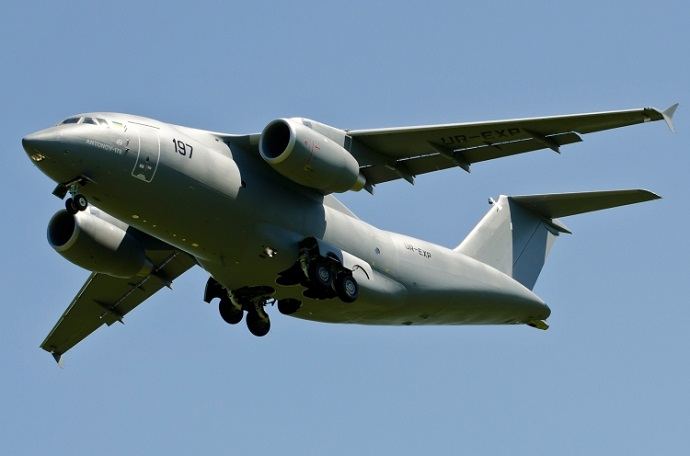 Iran bans Azerbaijani military planes to fly through its territory to Nakhchivan