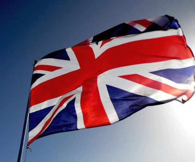 Британия вводит тариф 35% на ввоз в страну товаров из России, в том числе меди и водки