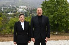 Президент Ильхам Алиев встретился с представителями общественности Ходжавендского района (ФОТО/ВИДЕО) (версия 2)