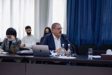 В Фонде возрождения Карабаха состоялась встреча, посвященная обмену мнениями по устранению ущерба, нанесенного окружающей среде, и восстановлению экологического баланса в Карабахе (ФОТО)