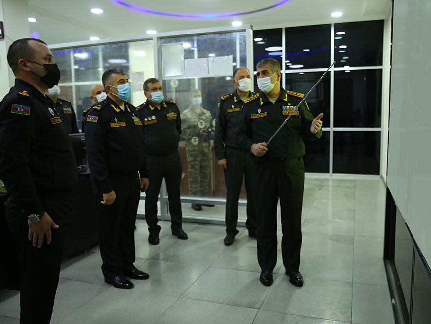 Руководство минобороны Азербайджана ознакомилось с ходом командно-штабных учений ВМС (ФОТО) - Gallery Image