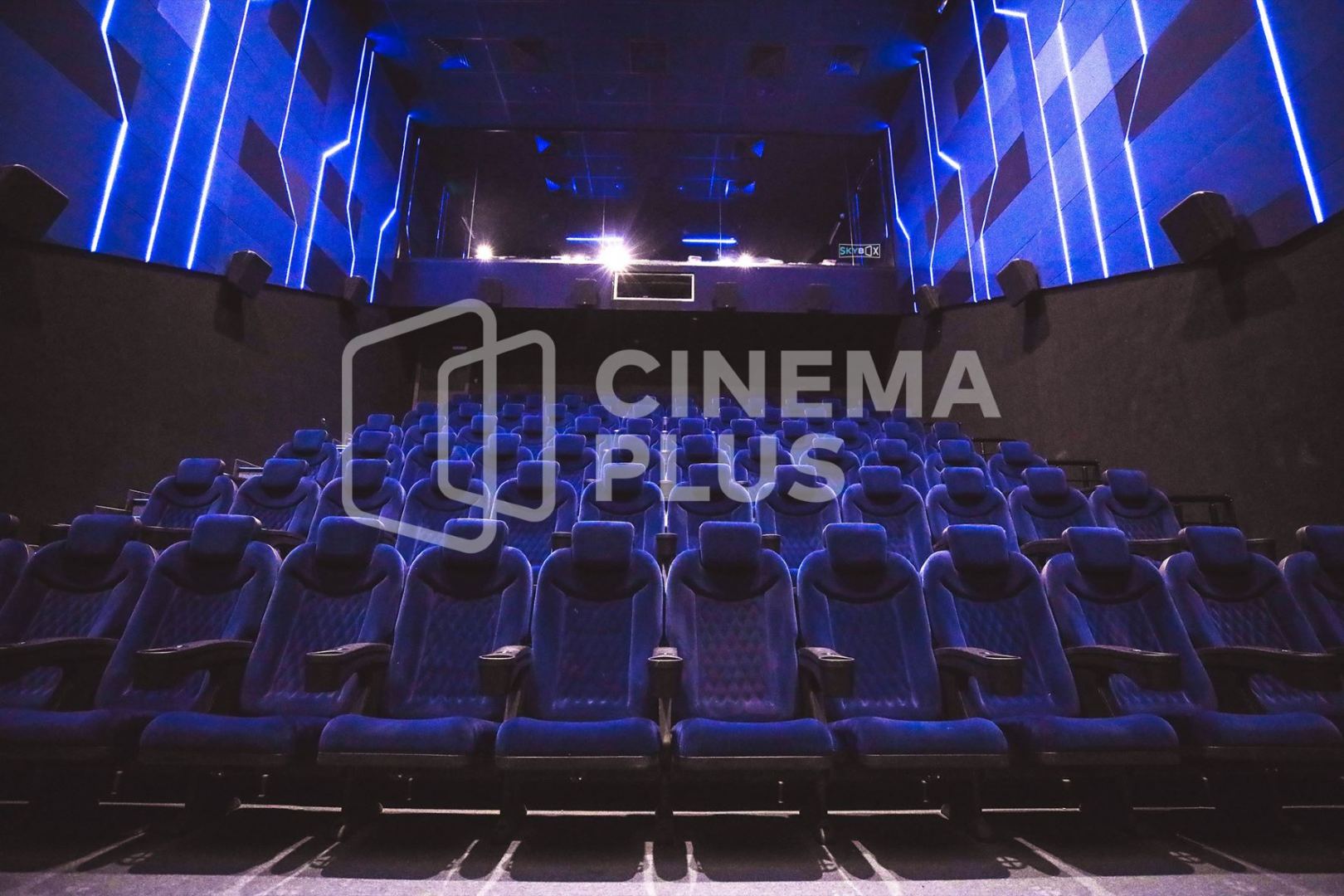 В Азербайджане открылся самый большой кинотеатр CinemaPlus (ФОТО)