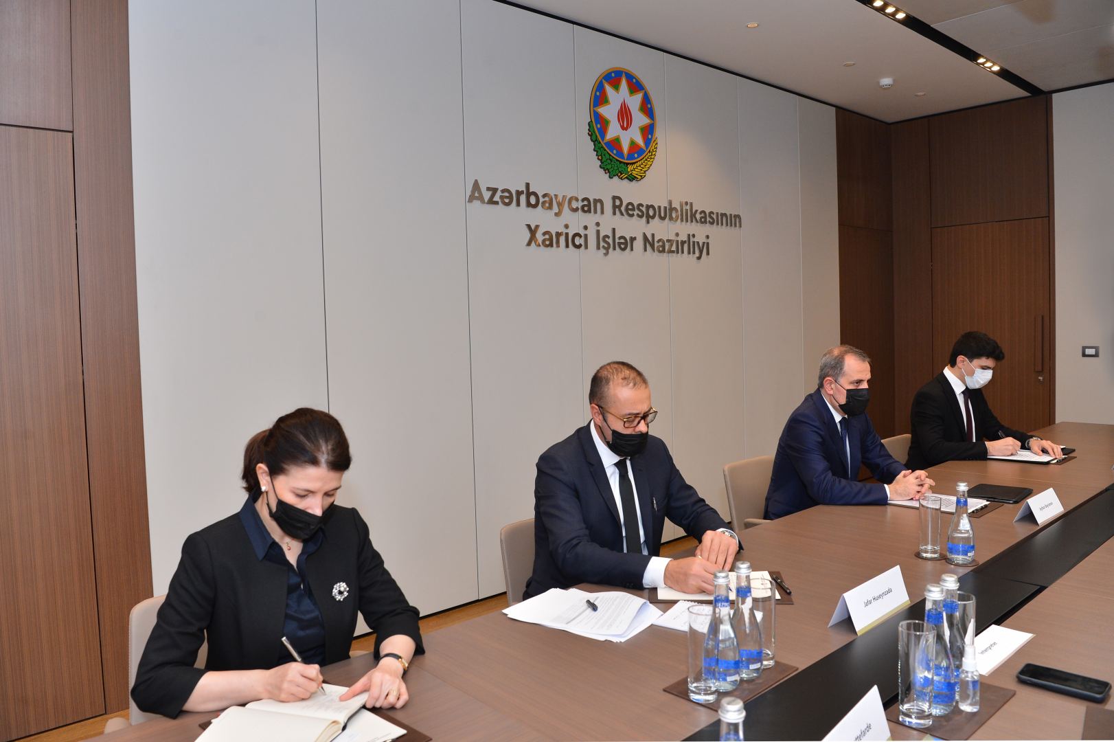 Azerbaijani FM discusses mine threat in liberated territories with French CNEMA delegates (PHOTO)