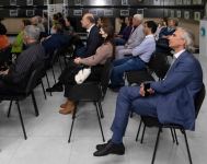 О личном опыте и вдохновении - встреча с российским писателем в Баку (ФОТО)