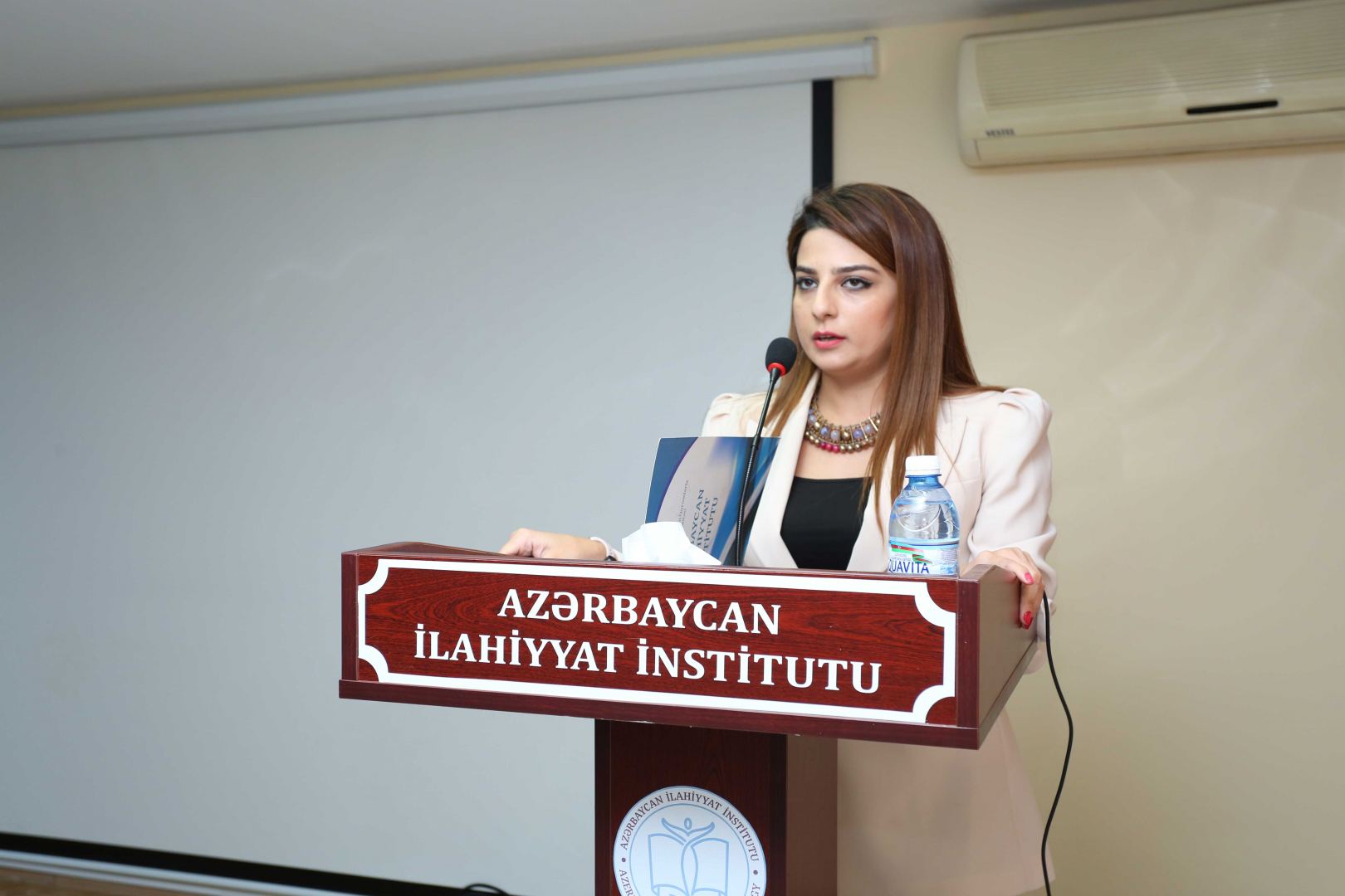 İlahiyyat İnstitutunda Yeni Azərbaycan Partiyasının özək təşkilatının sədri seçilib (FOTO)