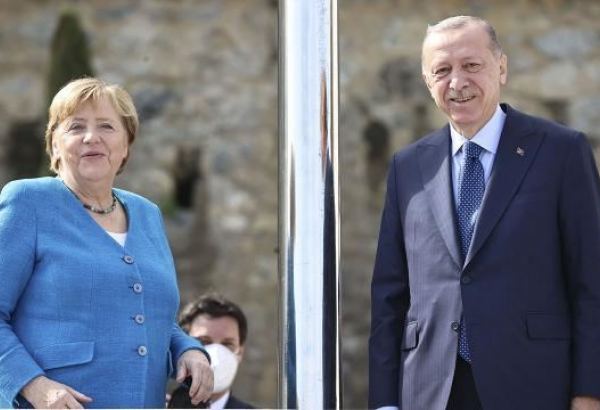 Türkiyədə Ərdoğanla Merkelin görüşü keçirilir