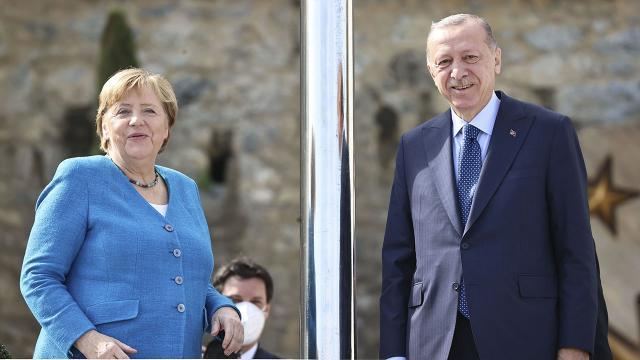 Turkish president and German chancellor holding talks in Istanbul