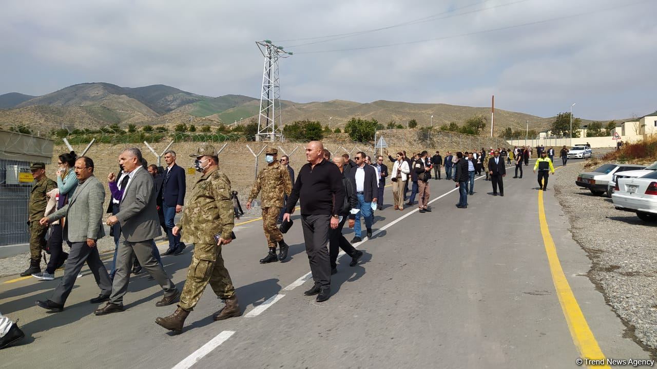Representatives of diplomatic corps view restoration work in liberated territories of Azerbaijan (PHOTO)