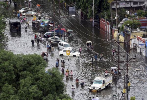 Heavy rains lash India's Kerala, red alert sounded in 5 districts