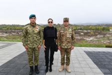 Президент Ильхам Алиев и первая леди Мехрибан Алиева встретились с представителями общественности Физулинского района, заложили фундамент Мемориального комплекса и восстановления города (ФОТО)