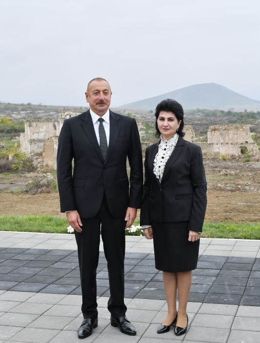 President Ilham Aliyev and First Lady Mehriban Aliyeva meet with members of general public of Fuzuli, lay foundation stone for Memorial Complex and for restoration of city (PHOTO)