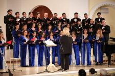 Безупречные голоса, или Как звучит хоровая капелла в Баку (ФОТО)