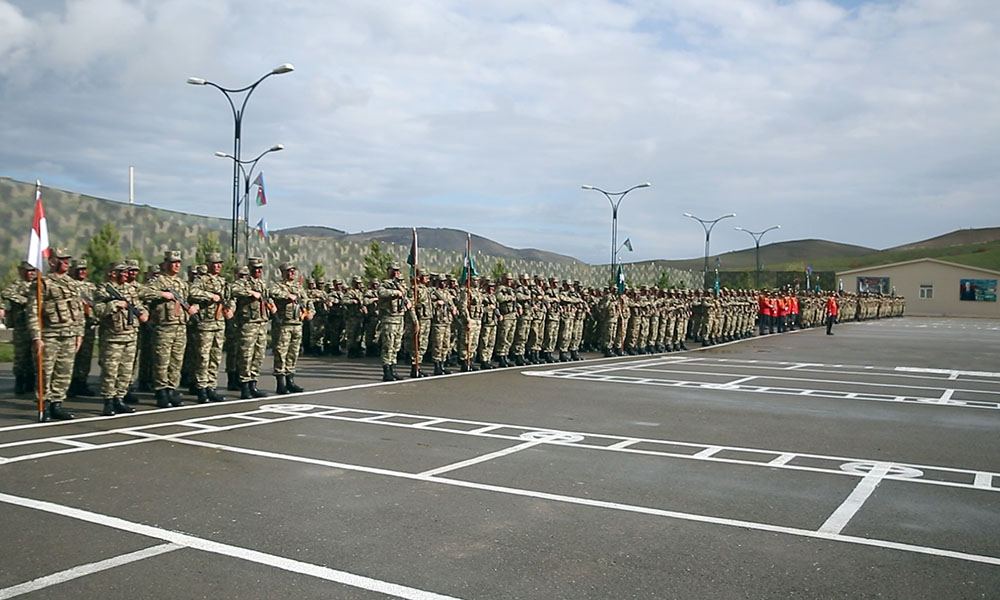 Azerbaijan's defense minister visits newly established commando military unit (PHOTO/VIDEO)