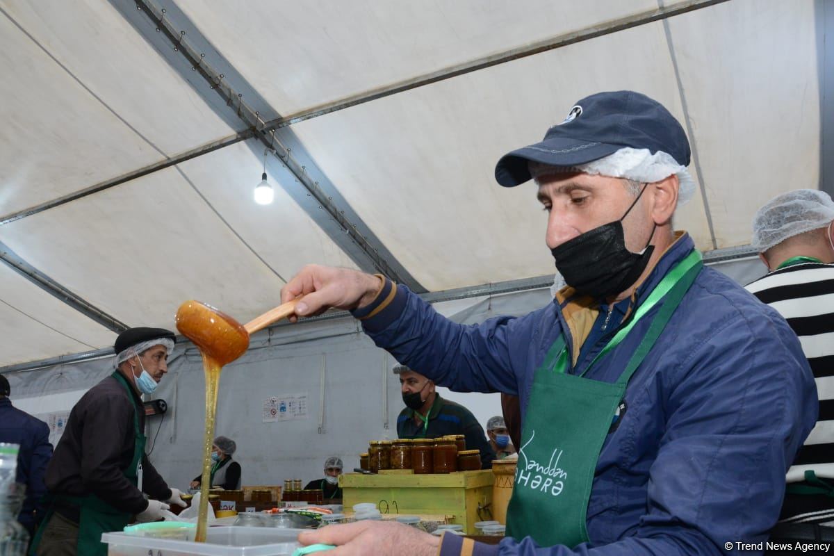 Bakıdakı bal yarmarkası noyabrın 7-dək davam edəcək (FOTO) (ƏLAVƏ OLUNUB)