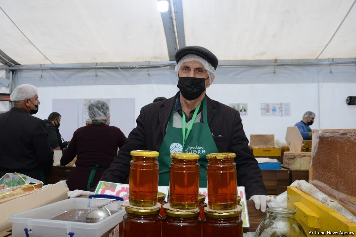 В Баку открылась ярмарка меда (ФОТО)