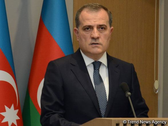 Глава МИД Азербайджана и бывший министр иностранных дел Грузии провели телефонный разговор