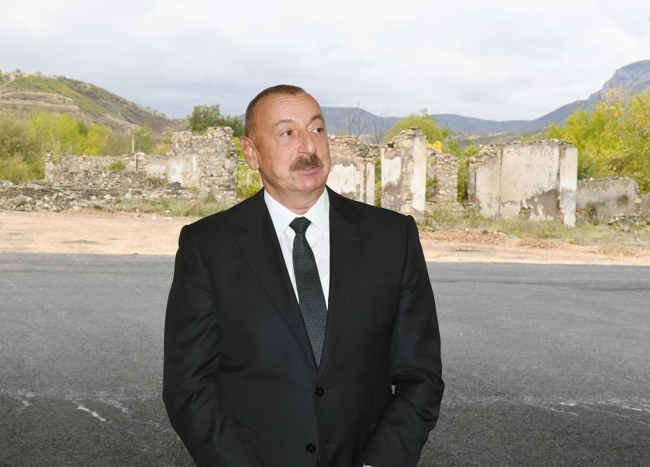 Президент Ильхам Алиев: Каждый человек, молодой человек, ставший шехидом, вечно будет жить в наших сердцах, в сердце азербайджанского народа