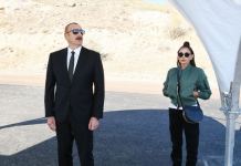Президент Ильхам Алиев и Первая леди Мехрибан Алиева приняли участие в церемонии закладки фундамента дороги Ханлыг-Губадлы (ФОТО/ВИДЕО) (версия 2)