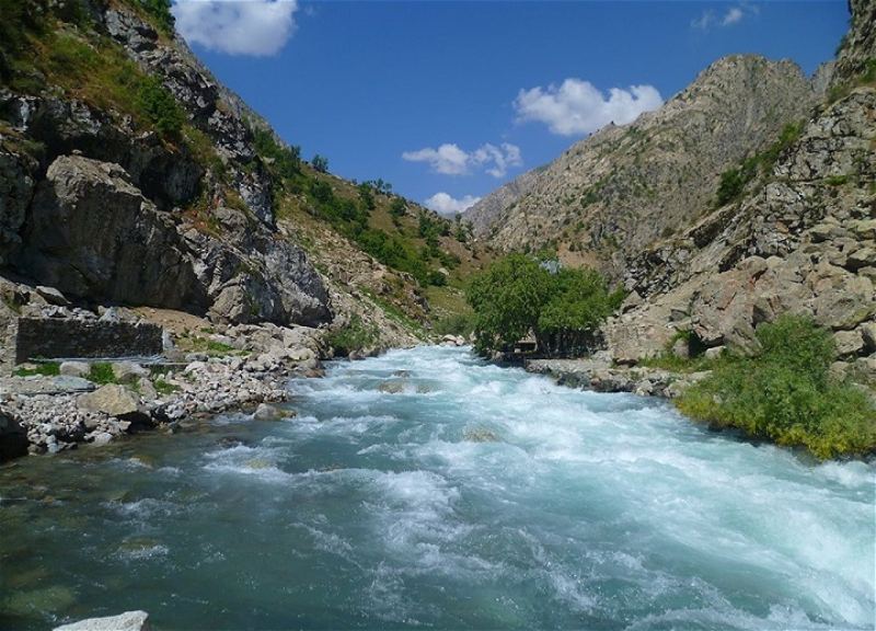 Возможно повышение уровня воды в реках Азербайджана