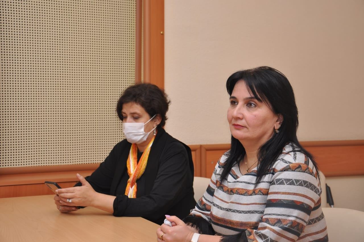 Известная российская журналистка посетила Академию телерадио в Баку (ФОТО)