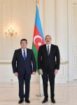 President Ilham Aliyev receives credentials of incoming Romanian ambassador (PHOTO/VIDEO)