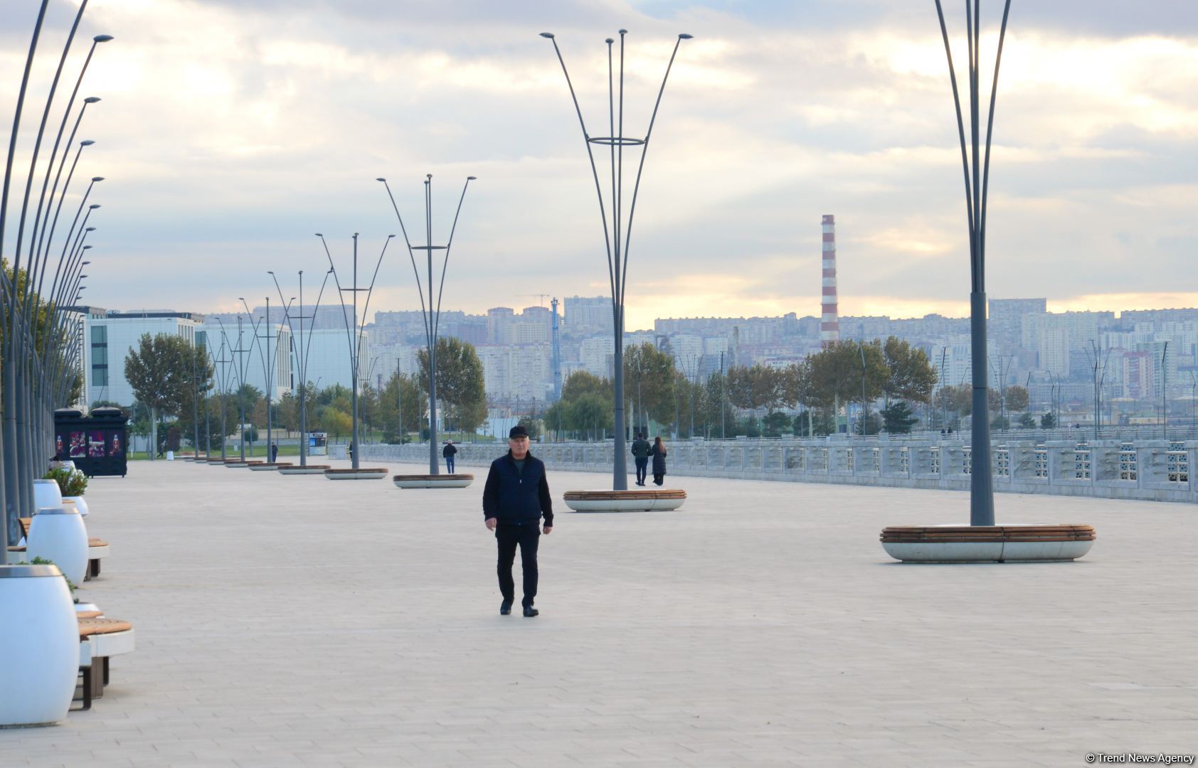 Bakının möhtəşəm Ağ Şəhər bulvarı (FOTOSESSİYA)