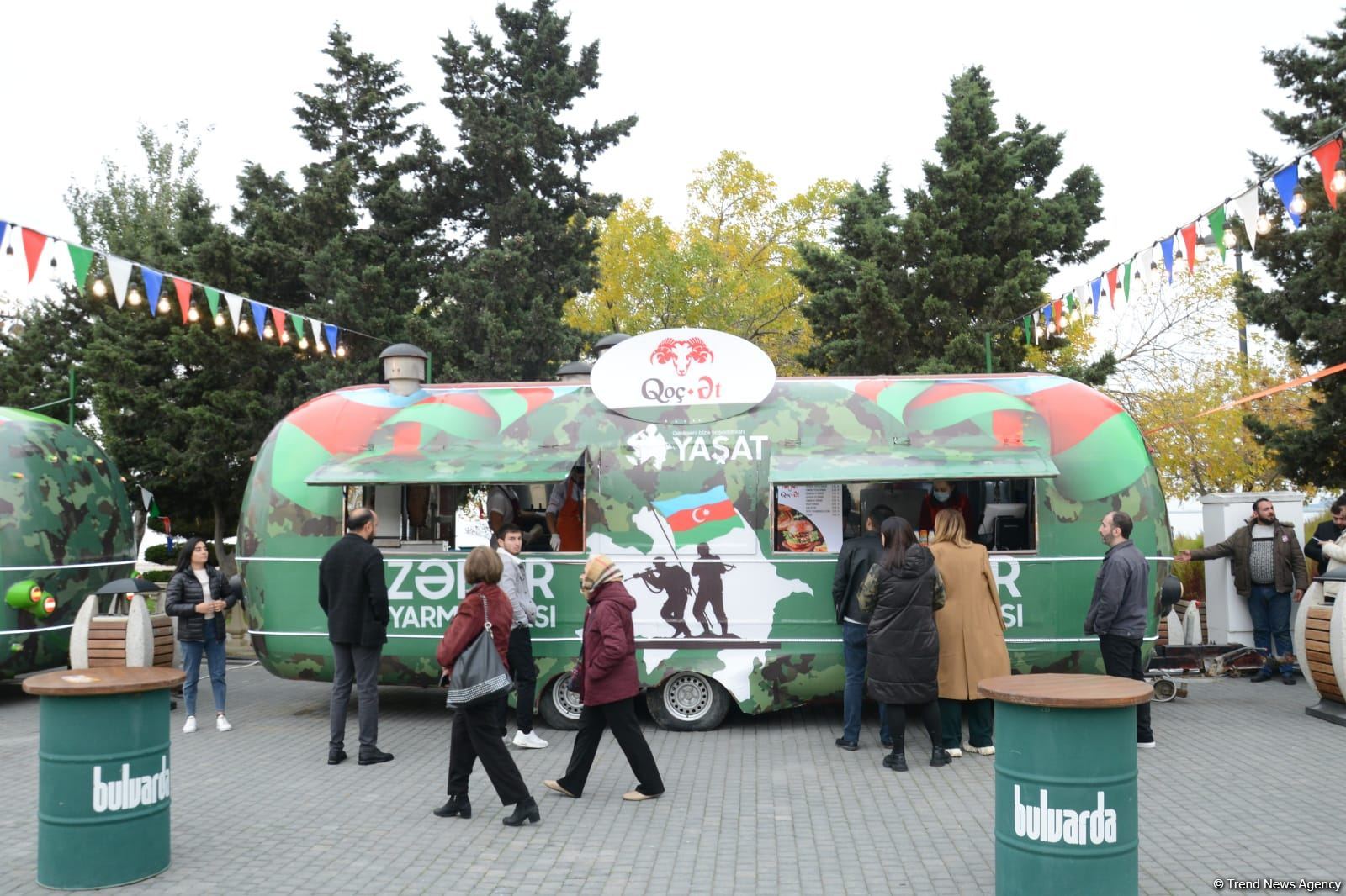 В Баку проходит благотворительная ярмарка Zəfər (ФОТОРЕПОРТАЖ)