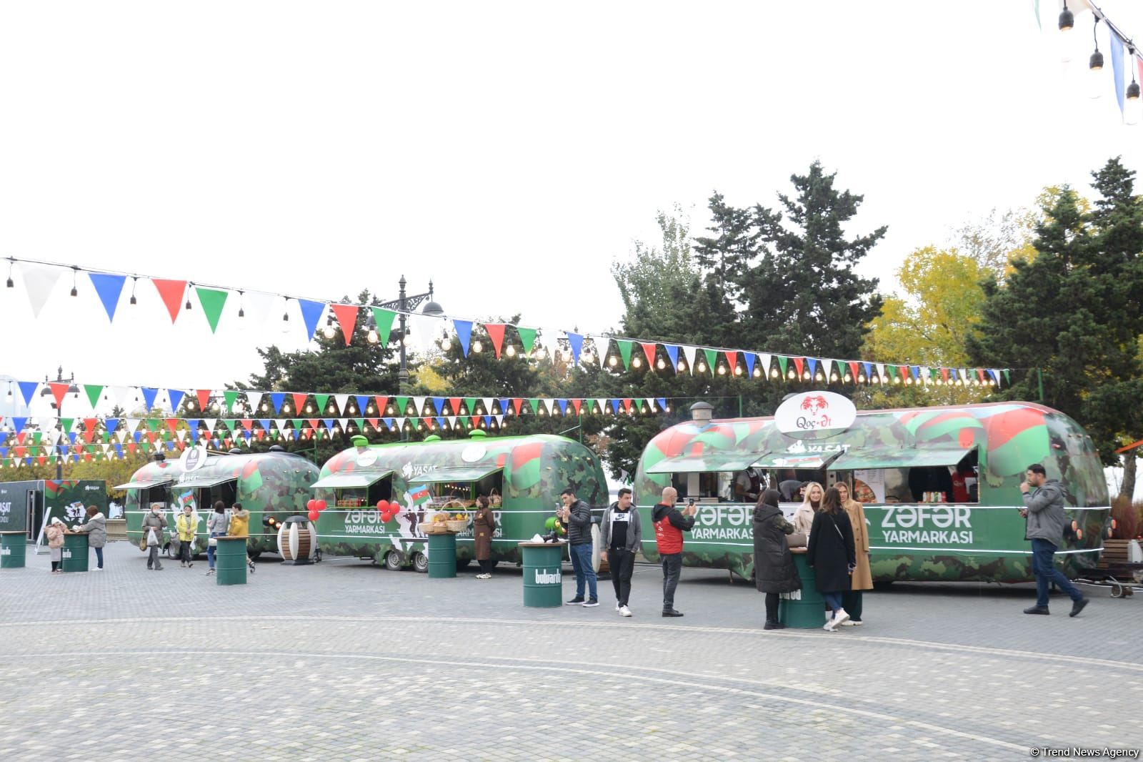 В Баку проходит благотворительная ярмарка Zəfər (ФОТОРЕПОРТАЖ)