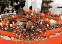 Ведьмы, призраки, вампиры и другие герои фестиваля тыквы в Баку (ФОТО/АУДИО)
