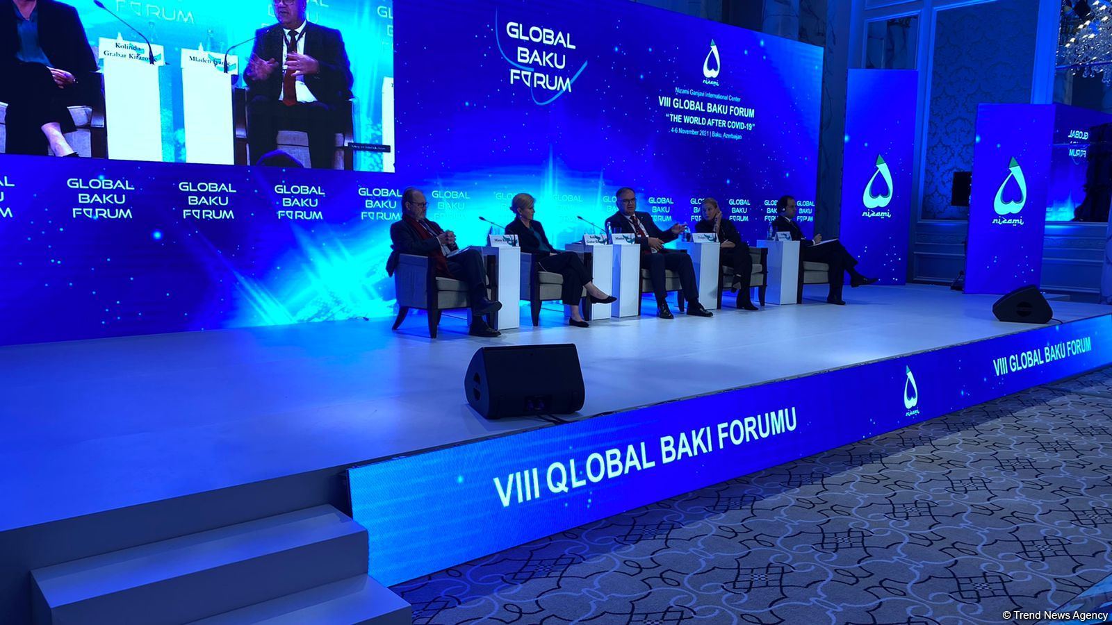 Qlobal Bakı Forumunda üçüncü panel müzakirələrinə başlanılıb (FOTO)