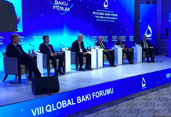 VIII Qlobal Bakı Forumu çərçivəsində növbəti panel müzakirələri başlayıb