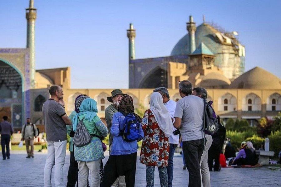 İran qonşu ölkələrlə viza rejimini ləğv edir