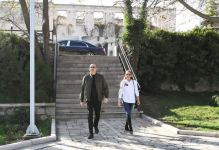 Президент Ильхам Алиев и Первая леди Мехрибан Алиева побеседовали с участниками VIII Глобального Бакинского форума, совершившими поездку в Шушу (ФОТО/ВИДЕО)