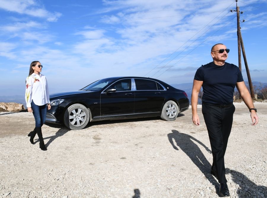 Президент Ильхам Алиев и Первая леди Мехрибан Алиева заложили фундамент Шушинской телерадиовещательной станции (ФОТО/ВИДЕО)