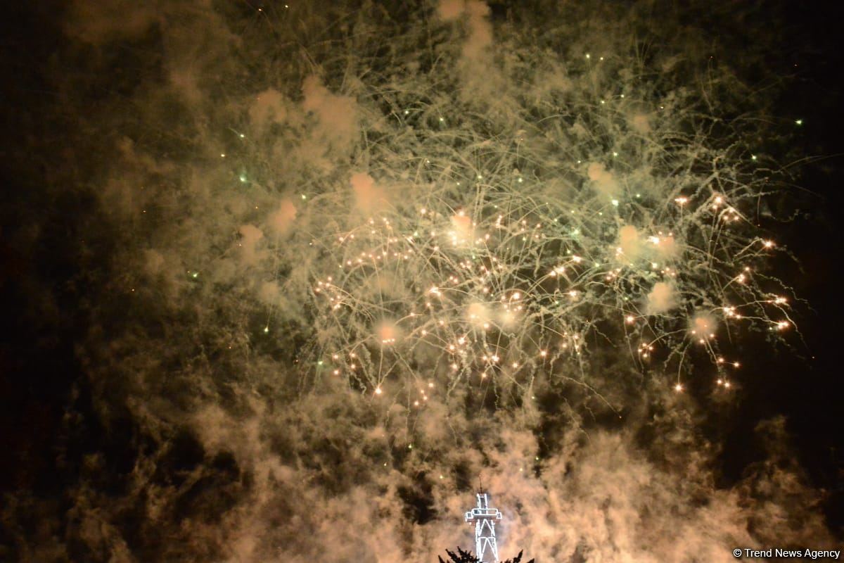 Musical firework dedicated to Victory Day takes place in Baku (PHOTO/VIDEO)