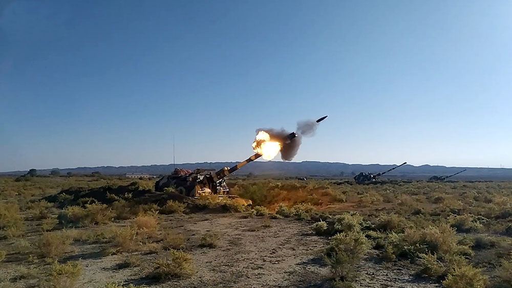 Подразделения ракетно-артиллерийских войск Азербайджана выполнили боевые стрельбы (ВИДЕО)