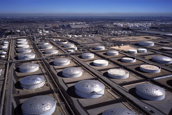 США передадут семи компаниям 13,4 млн баррелей нефти из стратегического резерва