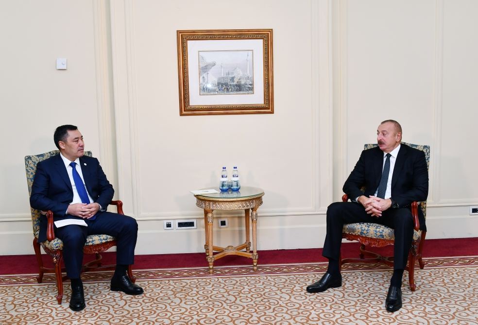 Prezident İlham Əliyev İstanbulda Qırğızıstan Prezidenti Sadır Japarovla görüşüb (FOTO) - Gallery Image