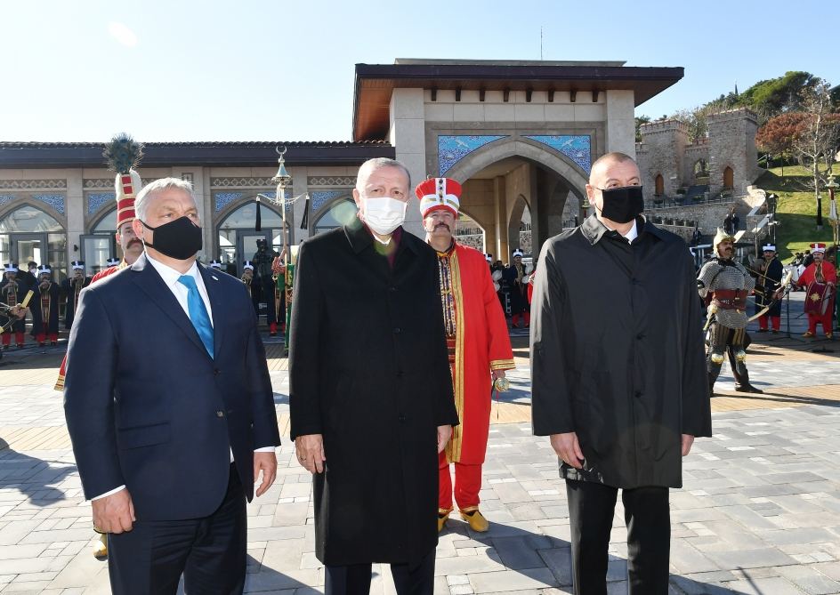 President Ilham Aliyev takes part in VIII Turkic Council Summit (PHOTO/VIDEO)