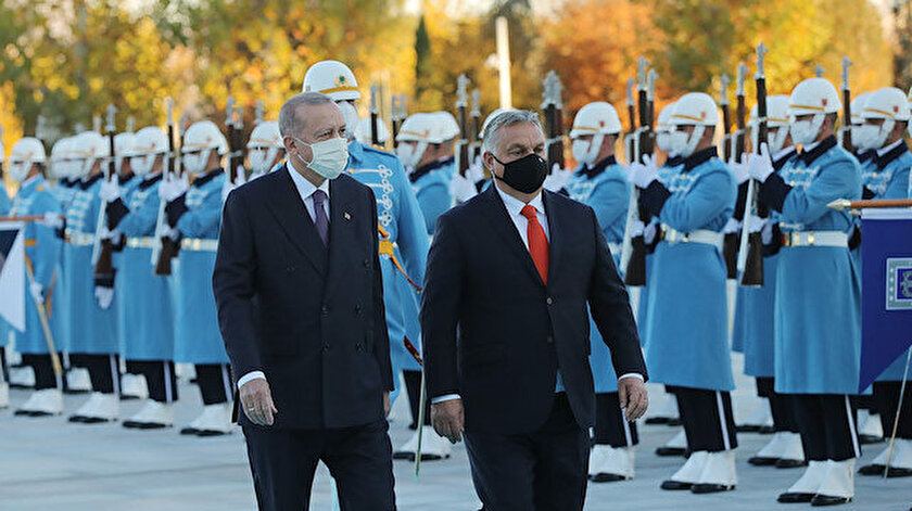 Cumhurbaşkanı Erdoğan, Macaristan Başbakanı Orban'ı resmi törenle karşıladı
