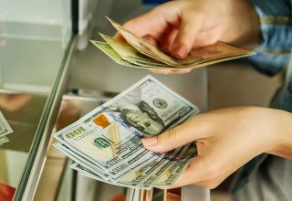 Volume of money transfers to Azerbaijan increases - official