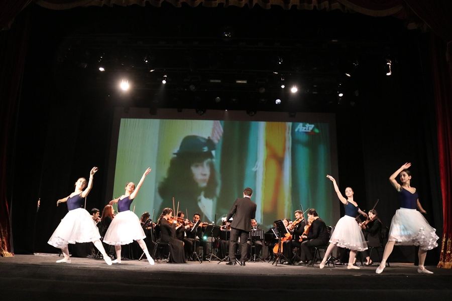 В Баку представлено красочное мультимедийное шоу "Музыкальный проектор" в честь Победы Азербайджана (ВИДЕО,ФОТО)