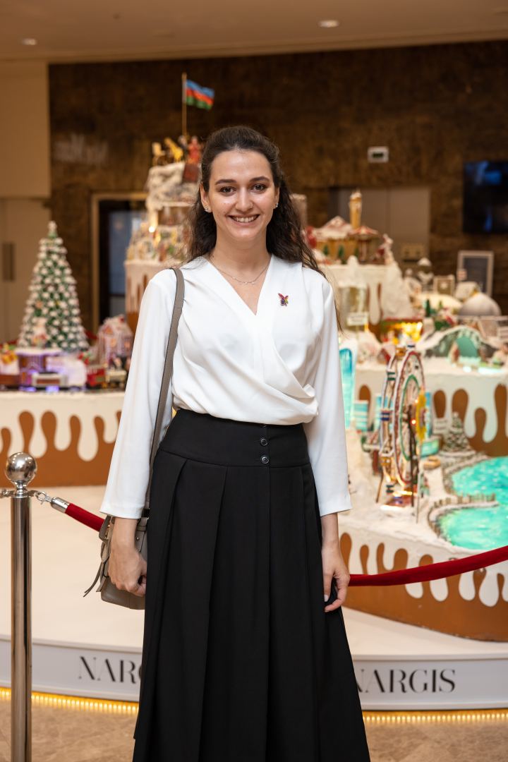 В Port Baku Mall представлена пряничная инсталляция Karabakh – Winter Wonderland в честь Победы Азербайджана (ВИДЕО, ФОТО)