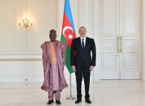 Президент Ильхам Алиев принял верительные грамоты новоназначенного посла Нигерии в Азербайджане (ФОТО/ВИДЕО) (версия 2)