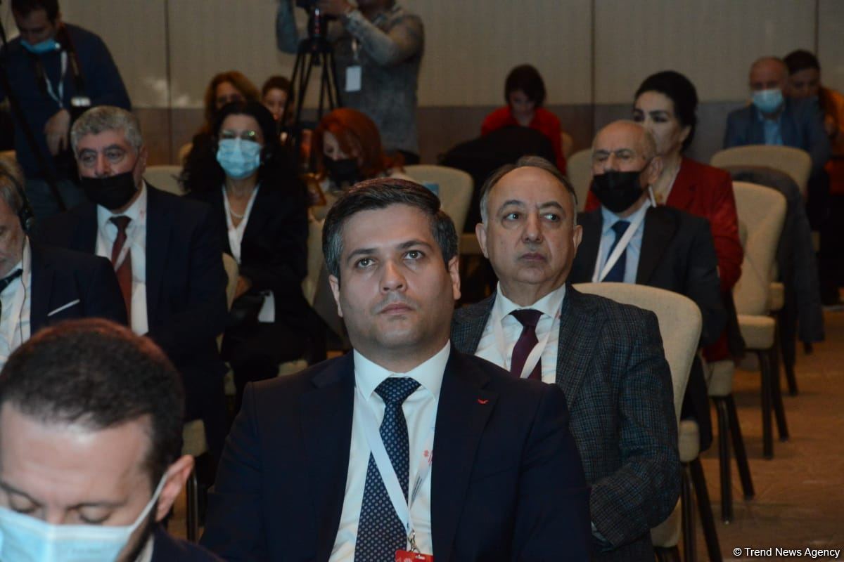 Nizami Gəncəvi Beynəlxalq Forumu işə başlayıb (FOTO)