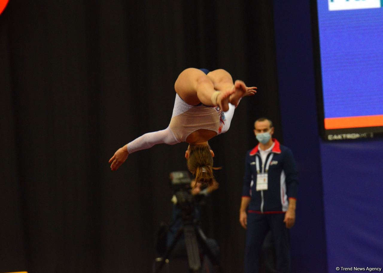 Bakıda Batut Gimnastikası üzrə 28-ci Dünya Yaş Qrupları Yarışları start götürüb (FOTO)