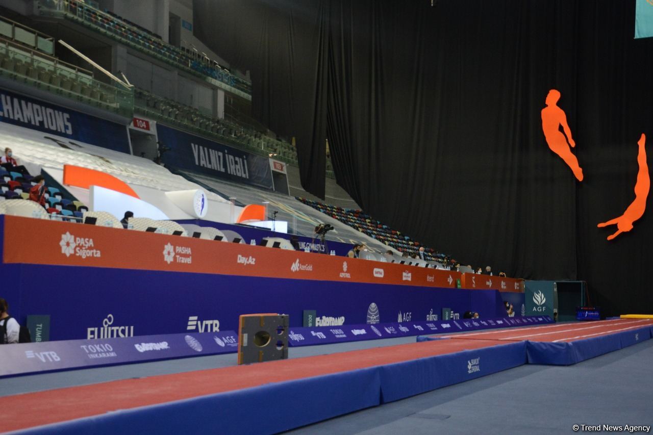 Российская спортсменка завоевала золотую медаль Всемирных соревнований среди возрастных групп в Баку в программе прыжков на акробатической дорожке у женщин