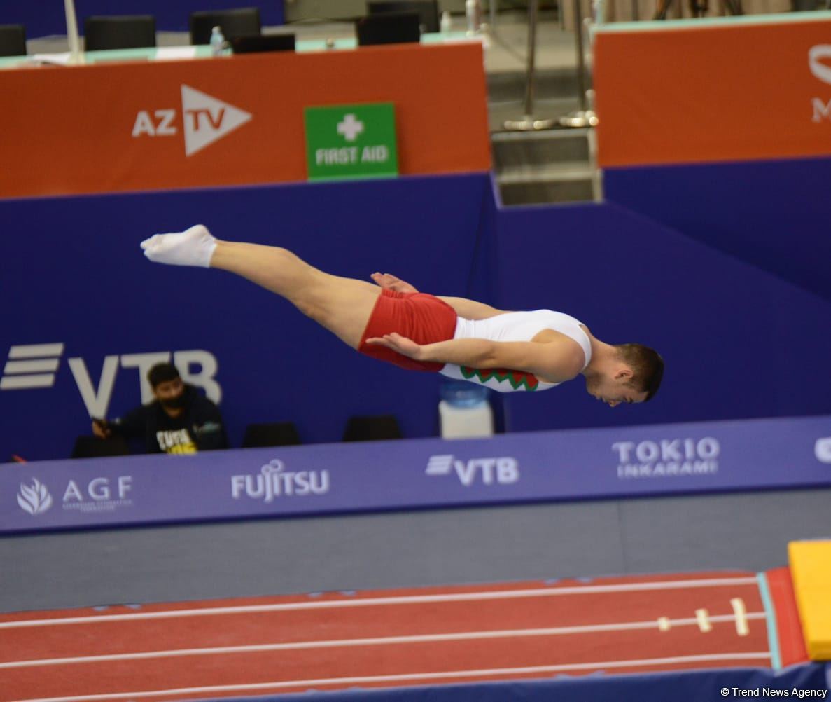 Bakıda Batut Gimnastikası üzrə 28-ci Dünya Yaş Qrupları Yarışlarının ikinci günü start götürüb (FOTO) - Gallery Image