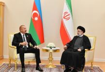 President Ilham Aliyev met with Iranian President Seyyed Ebrahim Raisi (PHOTO/VIDEO) - Gallery Thumbnail